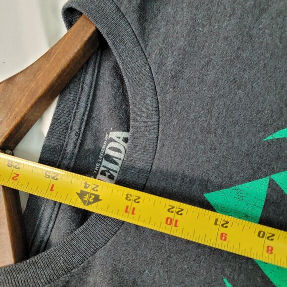 The Legend Of Zelda Official T-Shirt Adult Size Small Grey with Multicolor logo - Picture 11 of 13